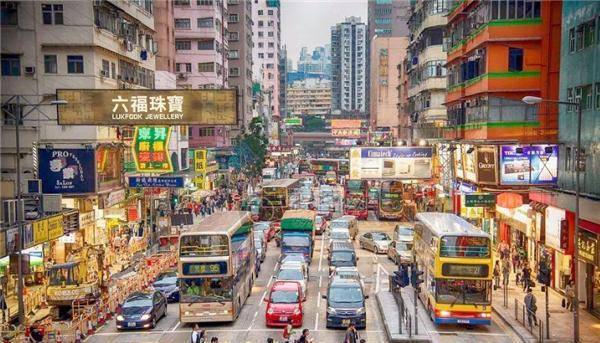 香港的“水管房”每套11平米要价10万放在内地有人会买吗？(图2)