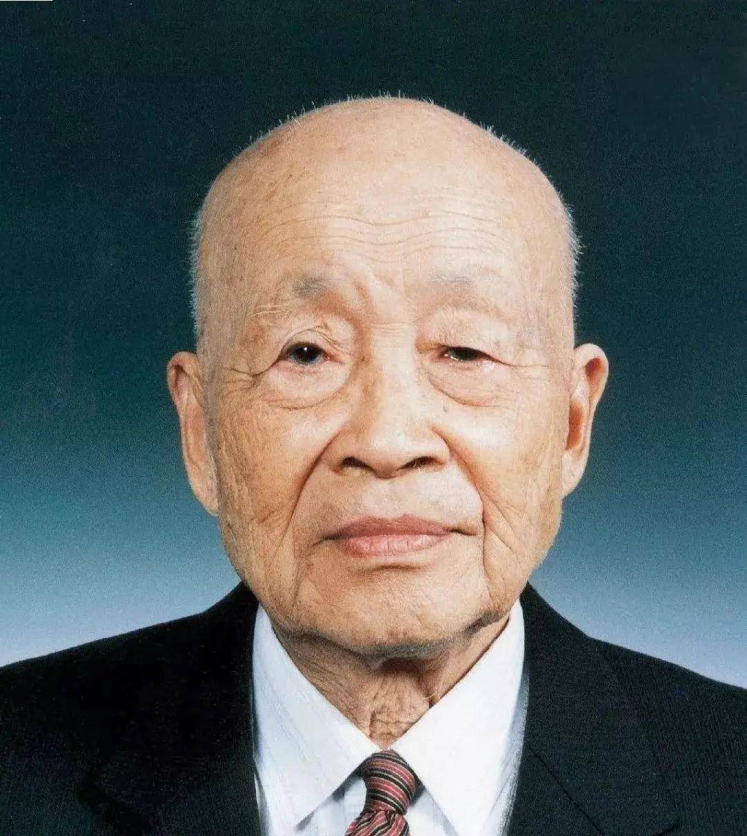 苏步青：毫不夸张地说，我的学问和成就，有一半功劳是日本夫人的
