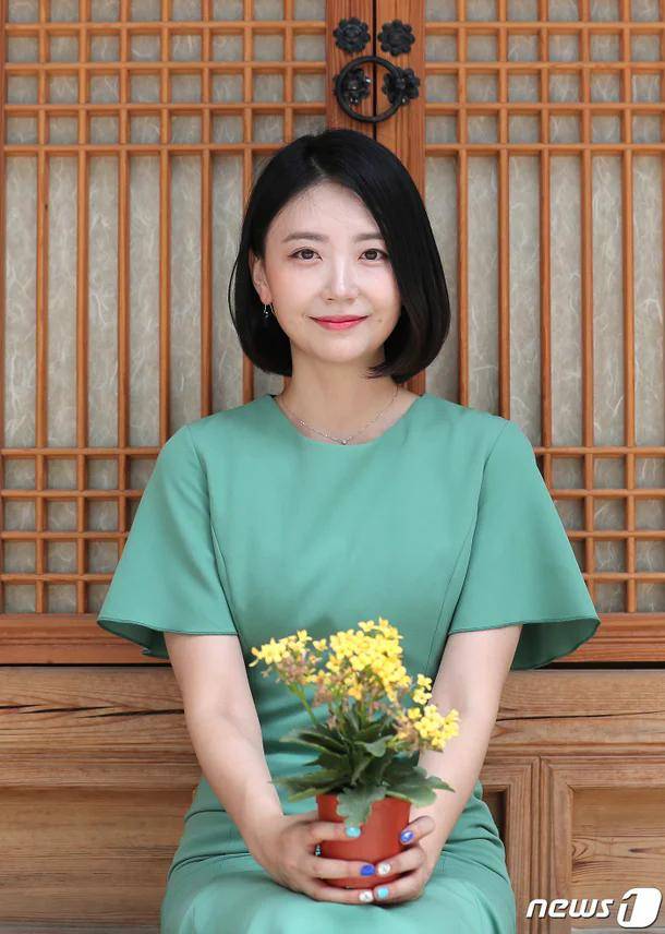 韩女星新婚丈夫被曝是诈骗犯,经纪公司回应 插图4 韩女星新婚丈夫被曝是诈骗犯,经纪公司回应 插图4